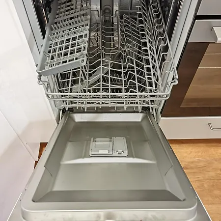 Apartment 100qm Für 6 Gäste Nahe Der Weser Und Der Innenstadt *