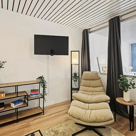 Apartment 100qm Für 6 Gäste Nahe Der Weser Und Der Innenstadt