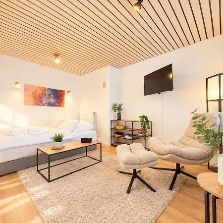 Apartment 100qm Für 6 Gäste Nahe Der Weser Und Der Innenstadt *